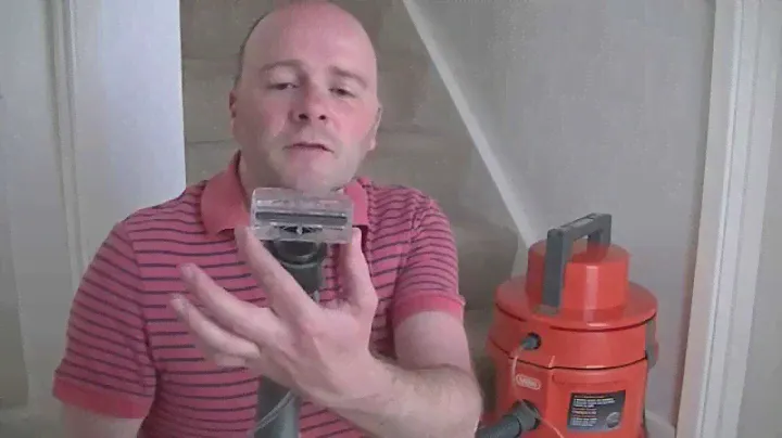 Vax 6131 Multivax Vacuum Cleaner/carpet washer Above Floor Cleaning Demonstration